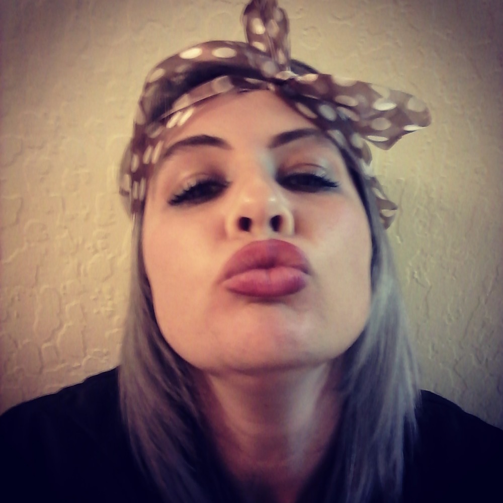 Meet your Posher, Nicole